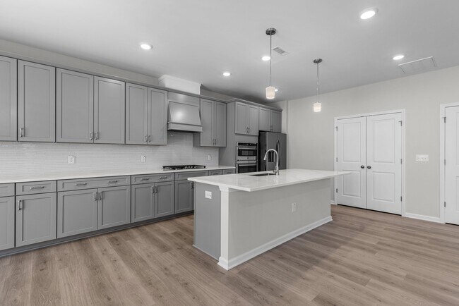 Building Photo - 2408 McKenzie Ridge Ln