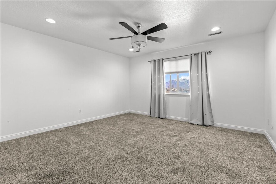 Building Photo - 12431 S Iron Sight Way