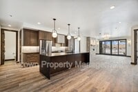 Building Photo - 317 Akers Ln