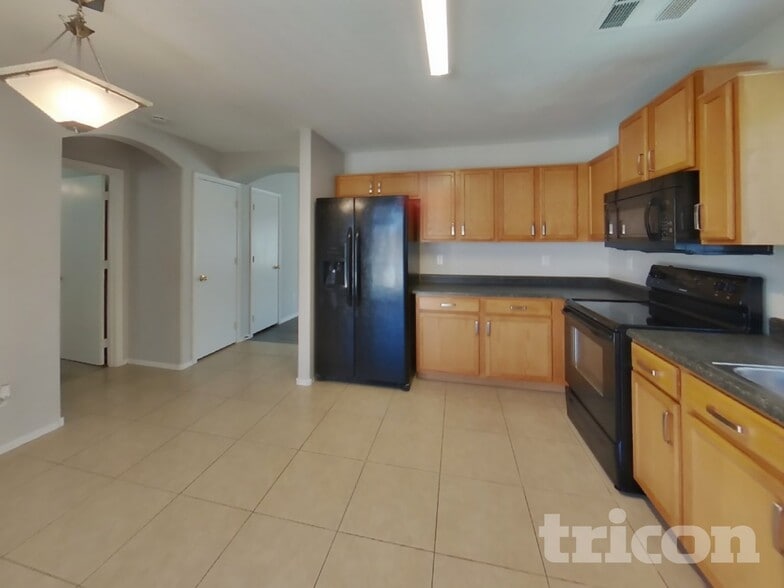 Building Photo - 3194 W Tanner Ranch Rd