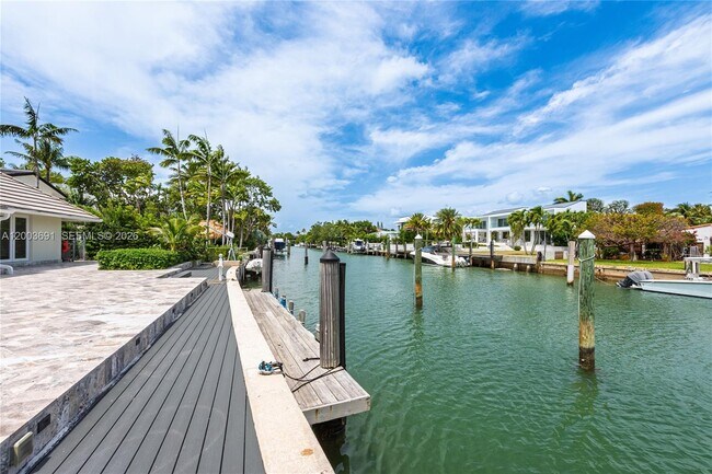 Building Photo - 141 Cape Florida Dr
