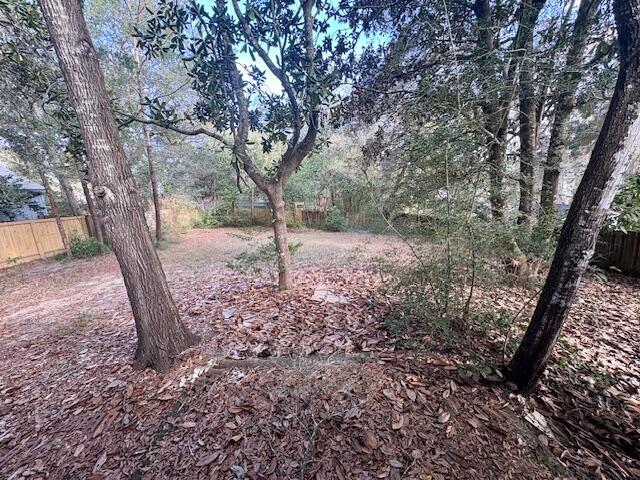 Building Photo - 511 Maple Ave