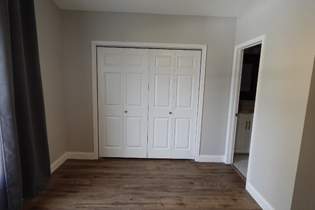 Building Photo - 2211 W Jubilee Ln