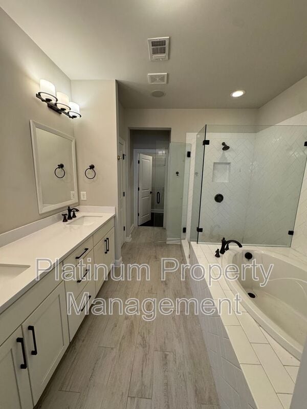 Building Photo - 4220 Deming Cir