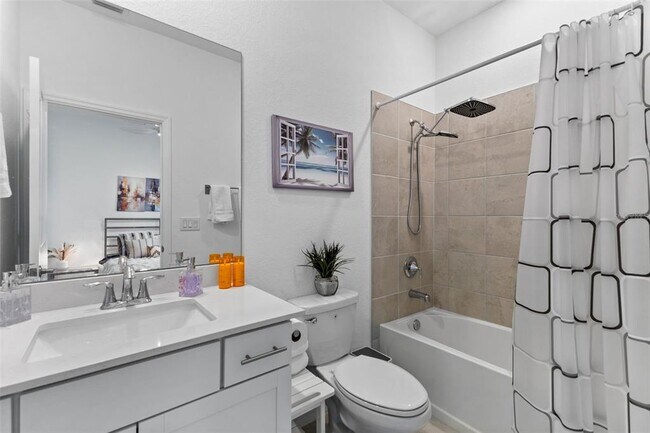 Building Photo - 10868 Sun Drop St