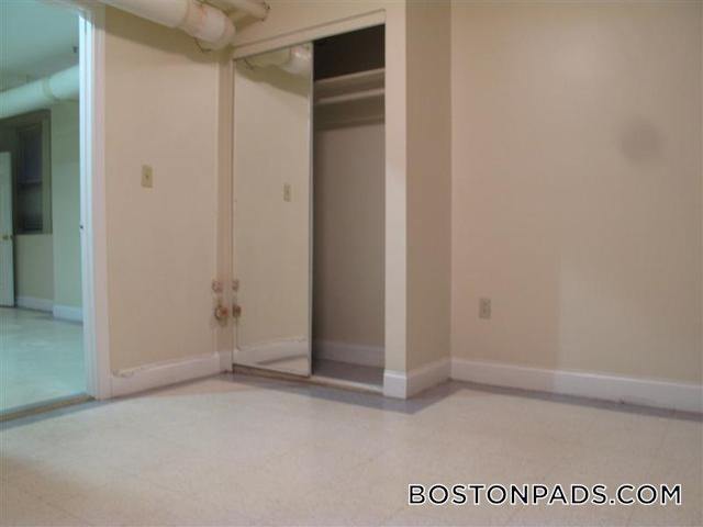 Building Photo - 38 Hemenway St