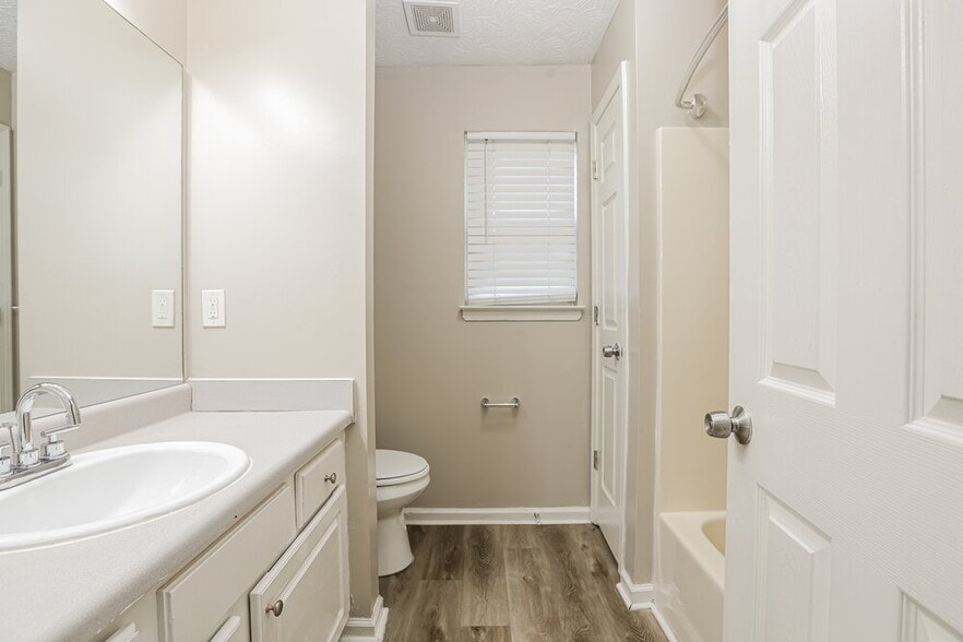 Building Photo - 54 Virginia Heights Dr