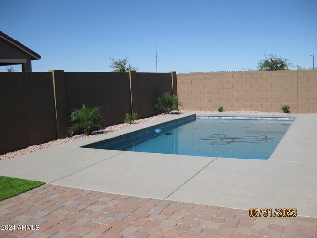 Building Photo - 3155 E Wild Dr