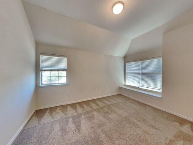 Building Photo - ENCHANTING 5 BEDROOM IN FRISCO!