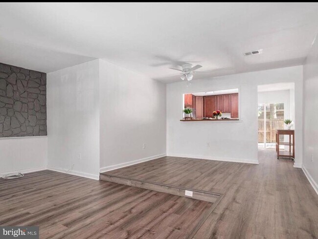 Building Photo - 1468 Lowell Ct