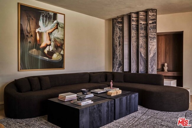 Building Photo - 1865 Loma Vista Dr