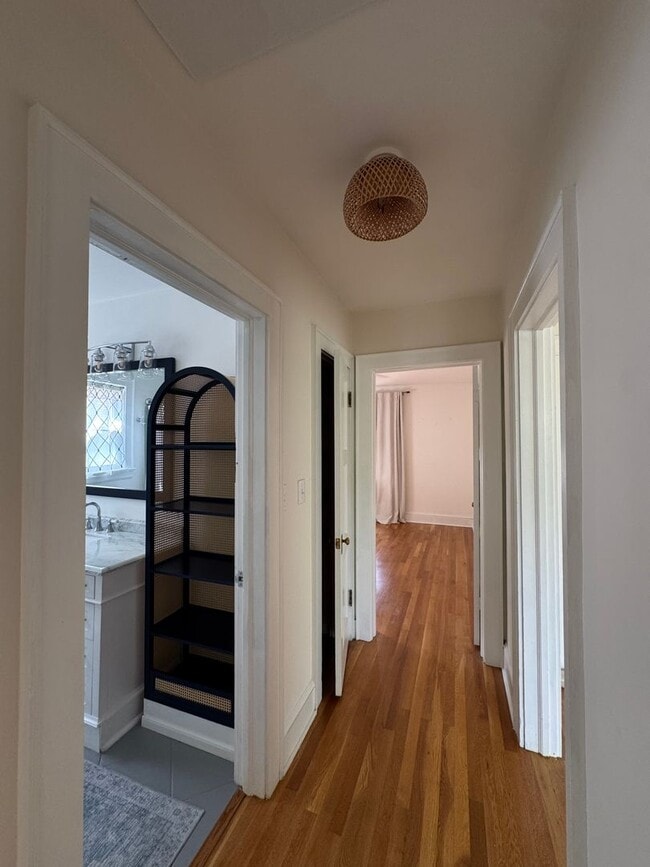Building Photo - Unique and pristine home for rent in Cave Spring! 2BR 1.5 Bath
