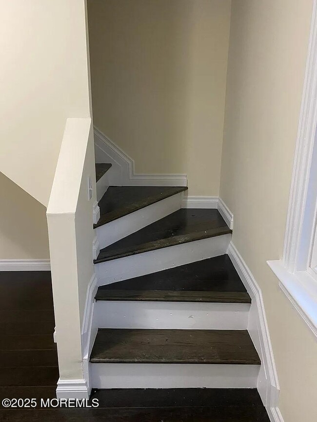 Building Photo - 209 Gatzmer Ave