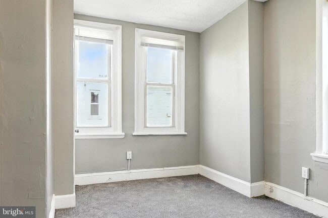 Building Photo - 4030 N Fairhill St
