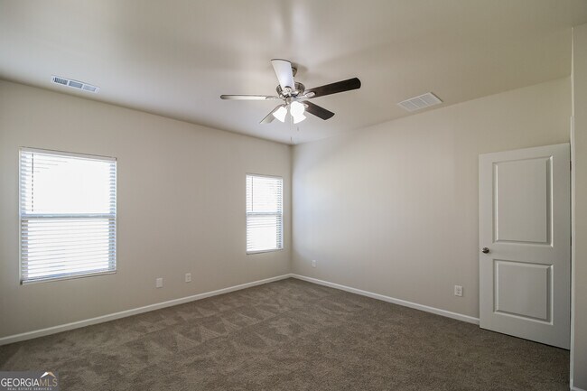 Building Photo - 6037 Heisler St