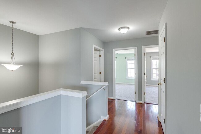 Building Photo - 43831 Chadwick Terrace