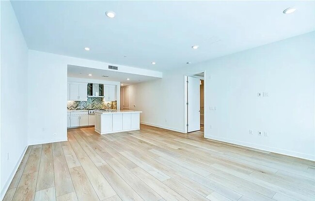 Building Photo - 1204 Rivington