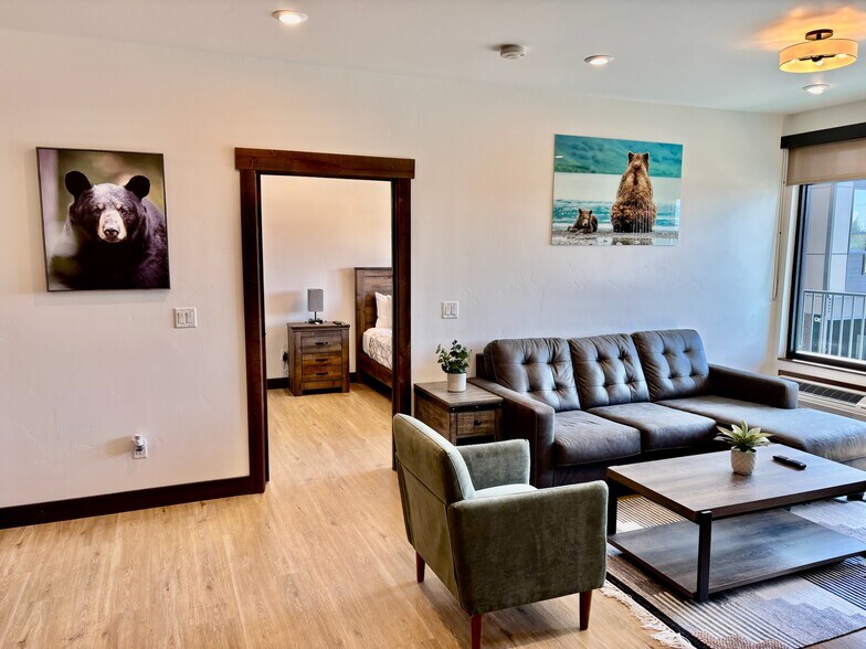 Building Photo - 510 Nucleus Ave