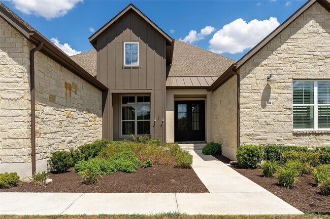 Building Photo - 704 Prairie Clover Dr