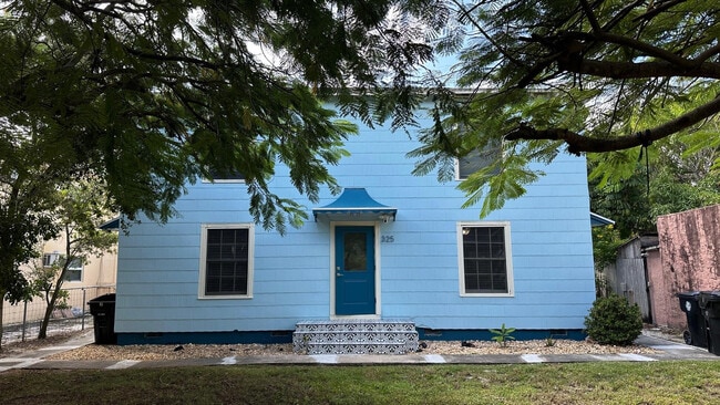 Building Photo - 325 N Federal Hwy