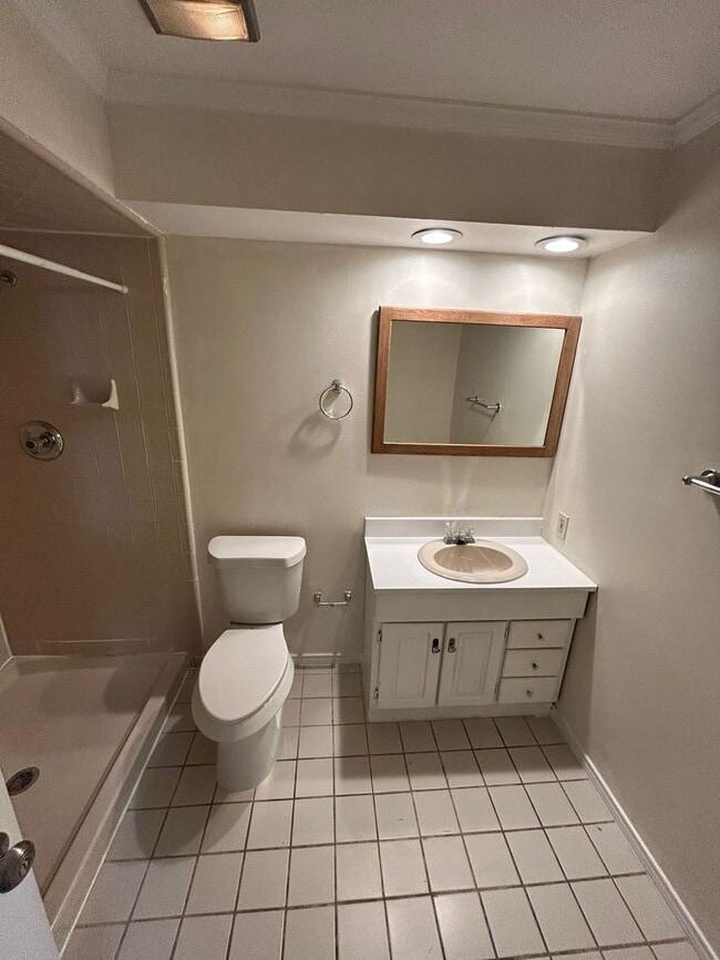 Building Photo - 1801 Haymeadow