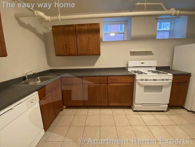 Building Photo - 285 Harvard St