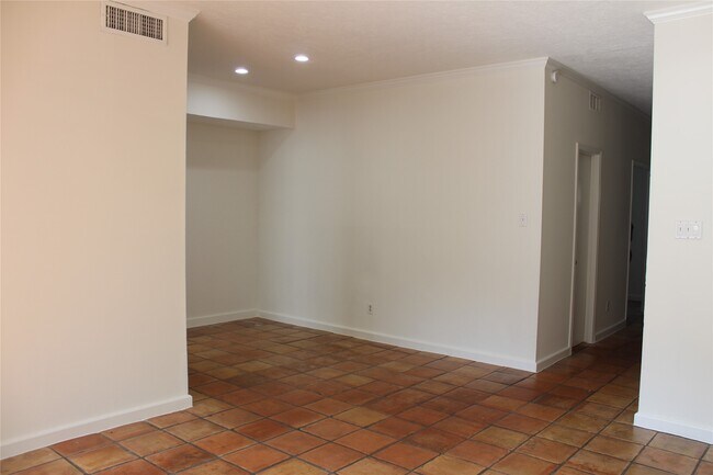 Building Photo - 14719 Barryknoll Ln