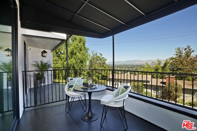 Building Photo - 3712 Berry Dr