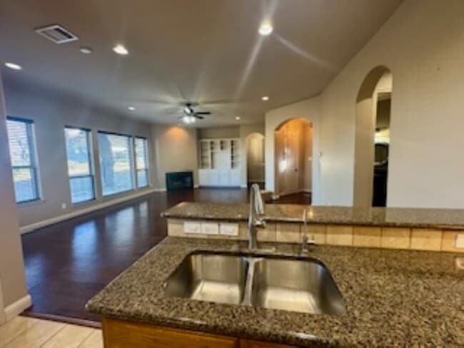 Building Photo - 3327 Bay W Blvd