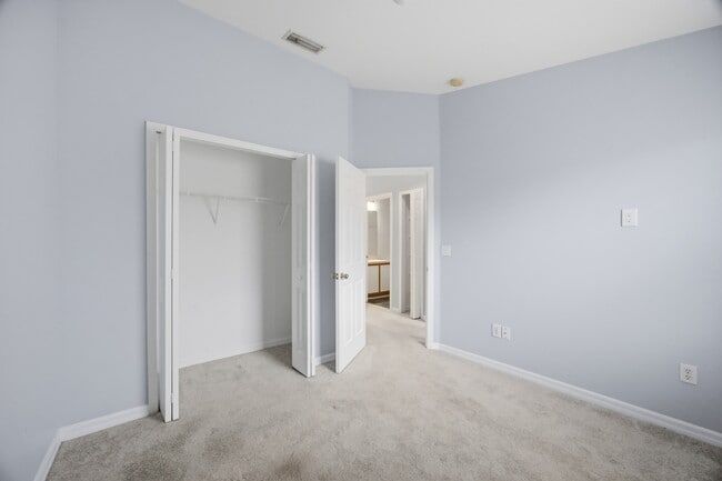 Building Photo - 6407 Barksdale Way