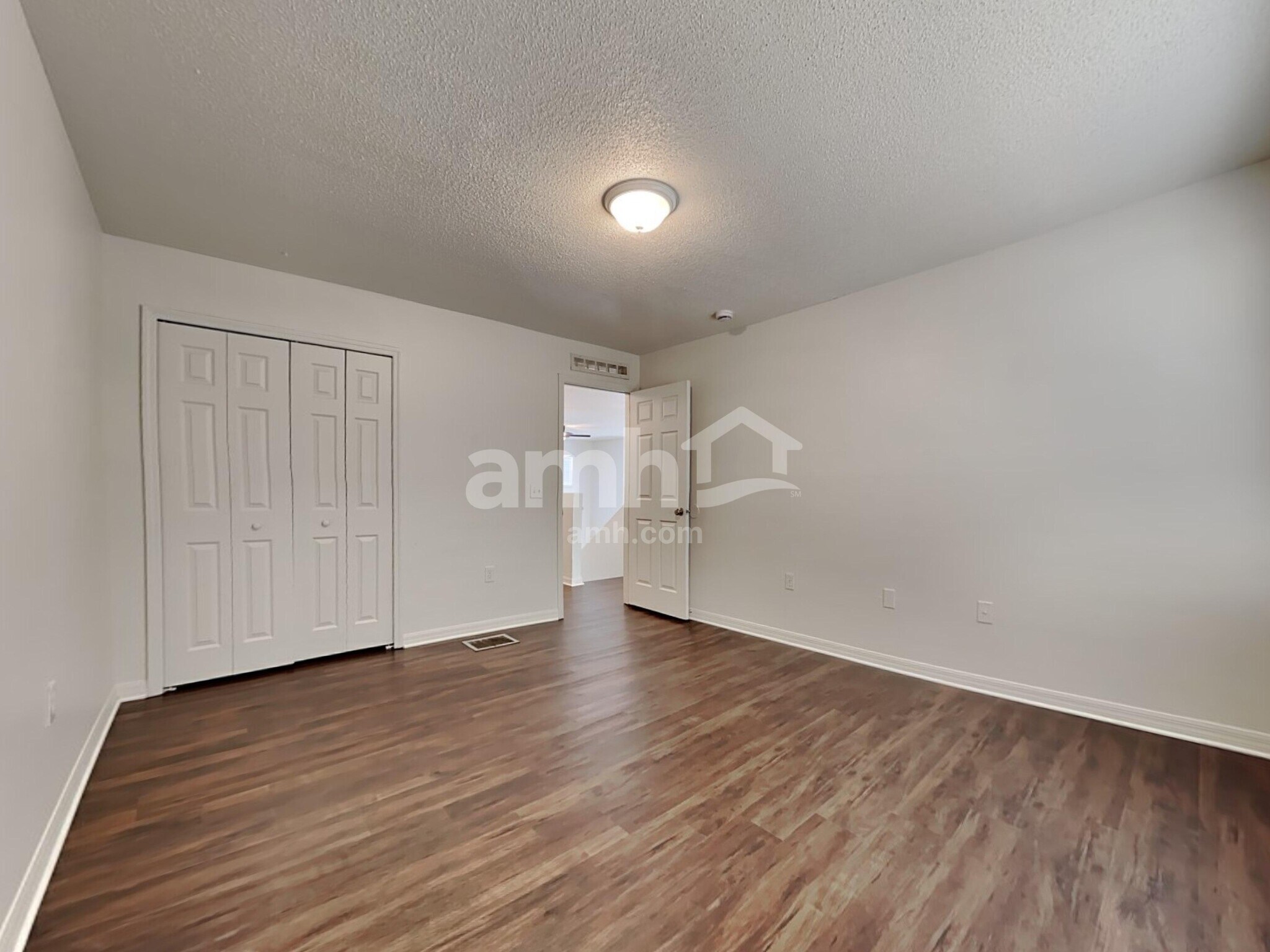 Building Photo - 6686 Gentle Oaks Dr E