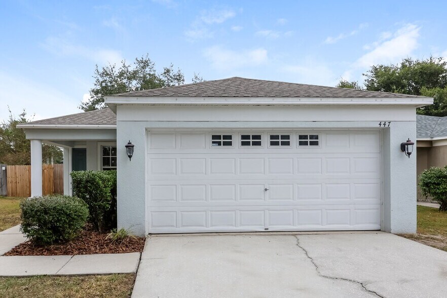 Primary Photo - 447 Maple Pointe Dr