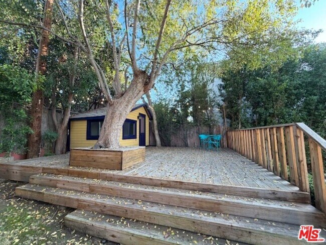 Building Photo - 208 Westmoreland Ave