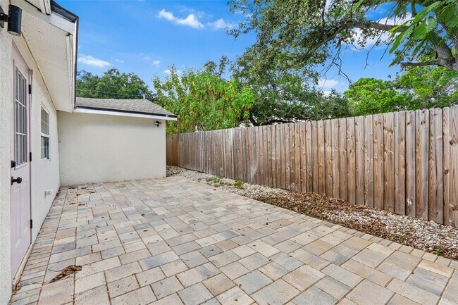 Building Photo - 2201 50th Ave N