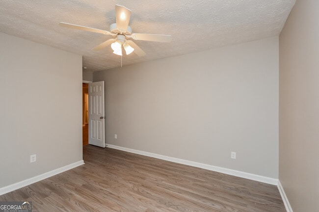 Building Photo - 614 Dove Cove