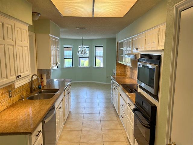 Building Photo - 2226 Fall River Dr