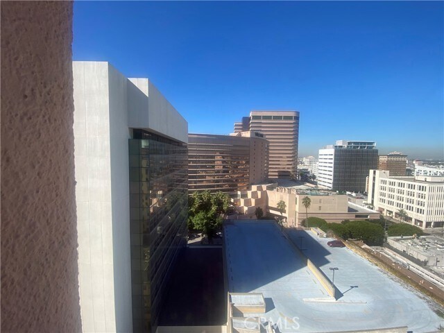 Building Photo - 455 E Ocean Blvd