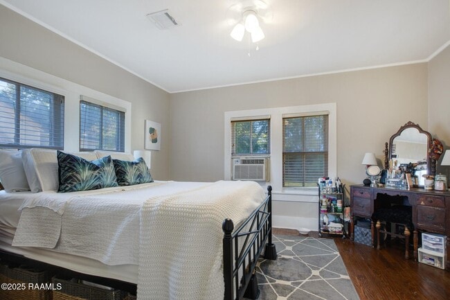 Building Photo - 310 Cleveland St