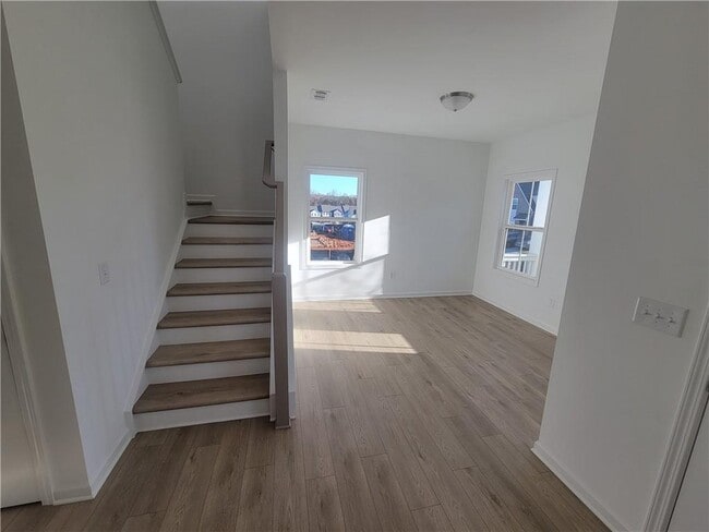 Building Photo - 5521 COALIE