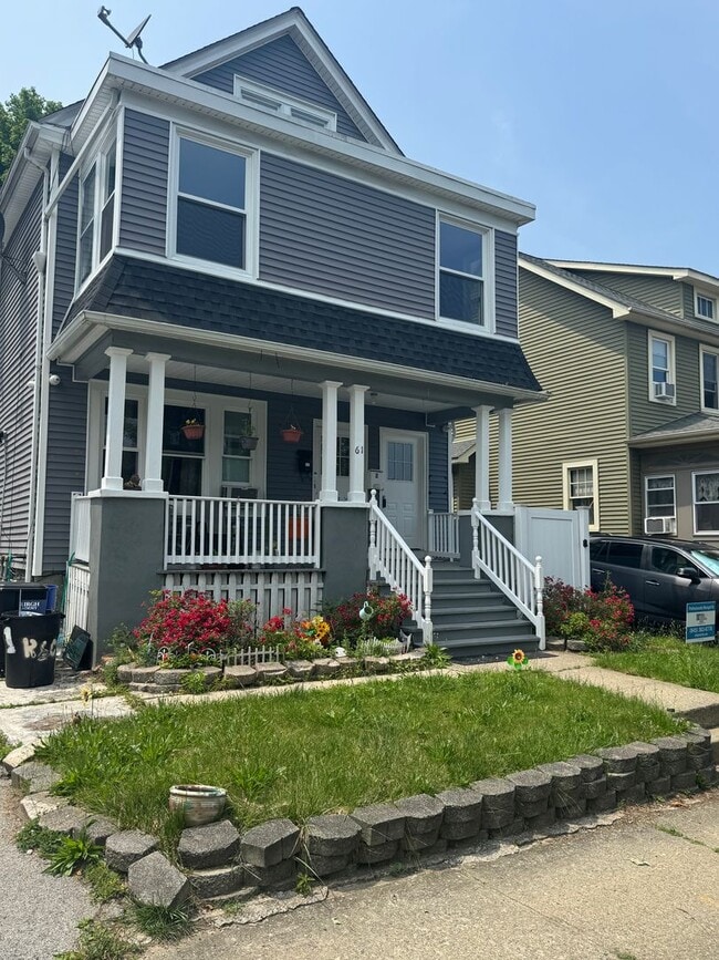 Building Photo - Stunning Renovated 4-Bedroom Home Near Dow...
