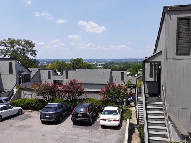 Building Photo - 3350 Altamont S