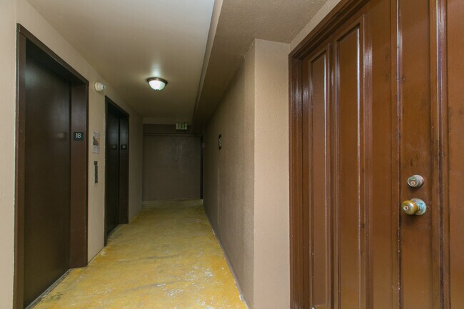 Building Photo - 98-351-351 Koauka Loop
