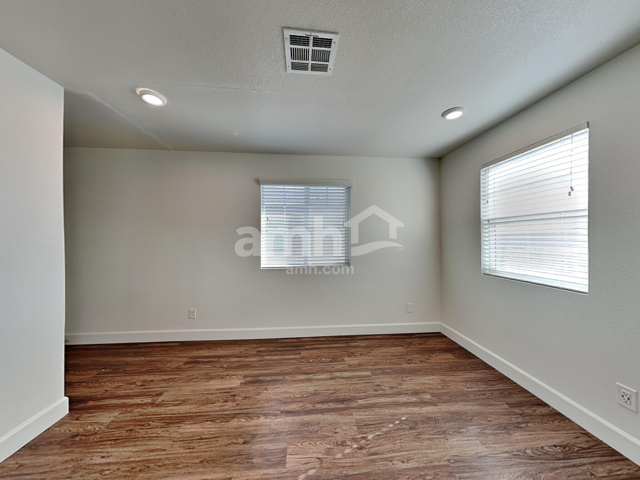 Building Photo - 1710 Viaggio Ave