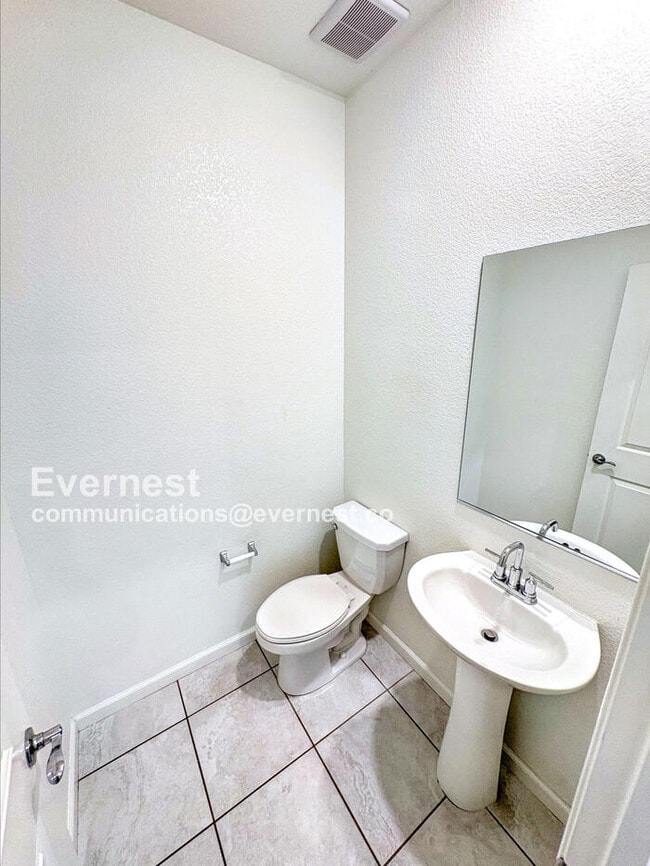 Building Photo - 8128 Bossa Nova Way
