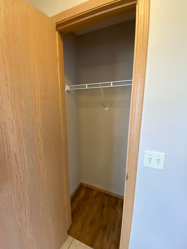 Building Photo - 3 bedroom 2 bath home in Clever, MO!