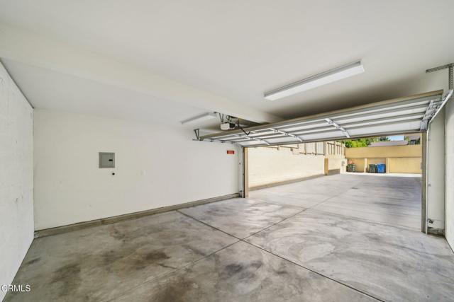 Building Photo - 1404 S Alta Vista Ave