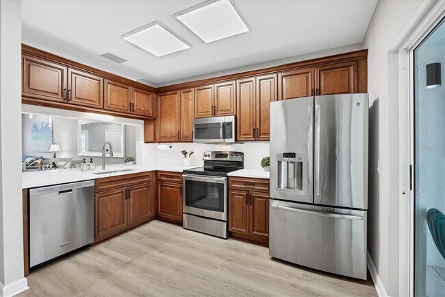 Building Photo - 4688 Sabal Key Dr