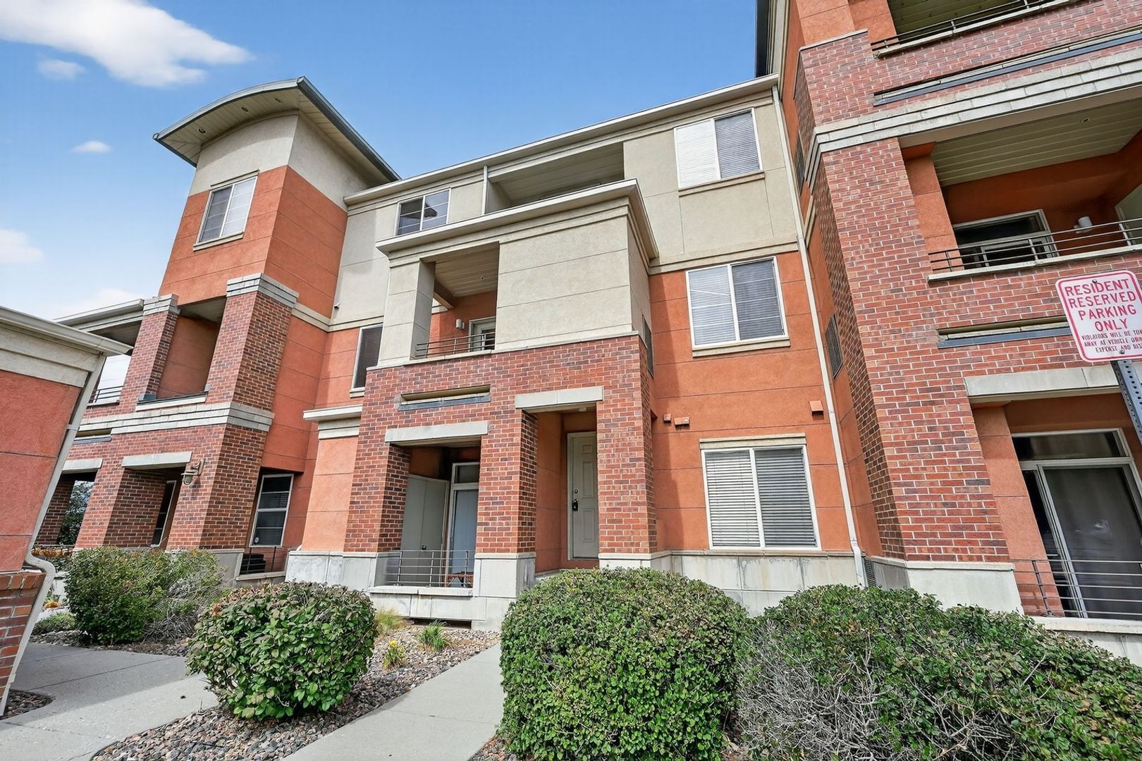 Building Photo - 4100 Albion St