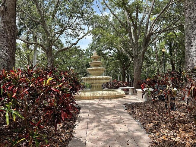 Building Photo - 4166 Central Sarasota Pkwy