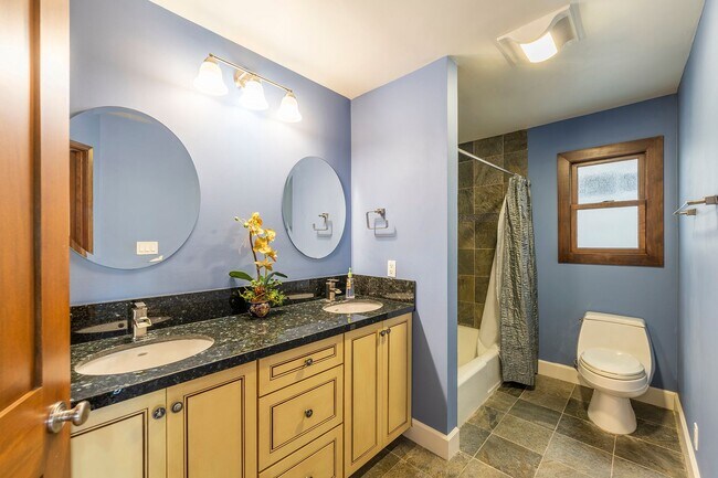 Building Photo - Beautiful Manhattan Beach Rental Home!